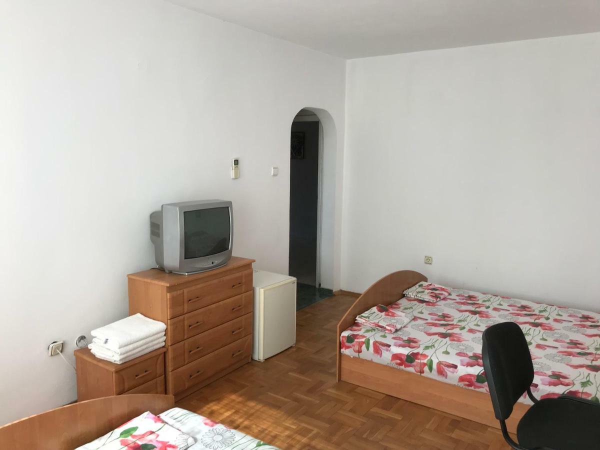 ホテル Milena'S House ブルガス エクステリア 写真